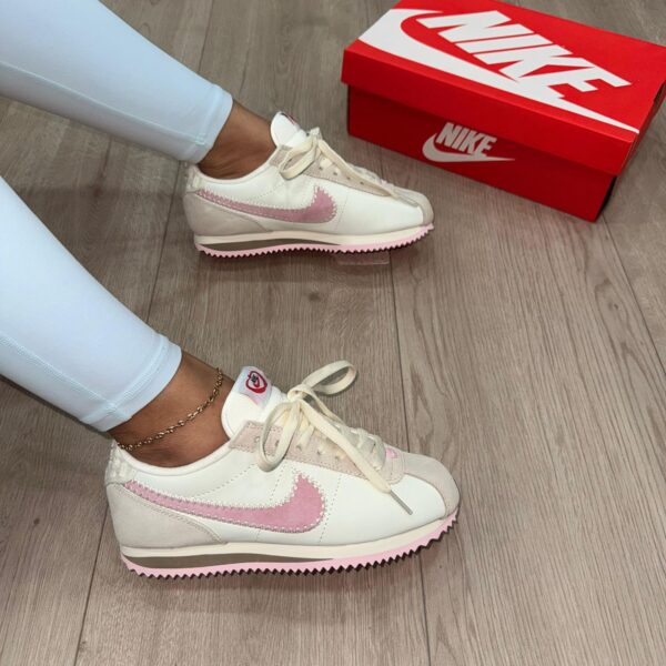 NIKE CORTEZ BEIGE ROSA NIKE CORTEZ BEIGE ROSA