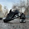 NIKE SHOX NEGRA GRIS
