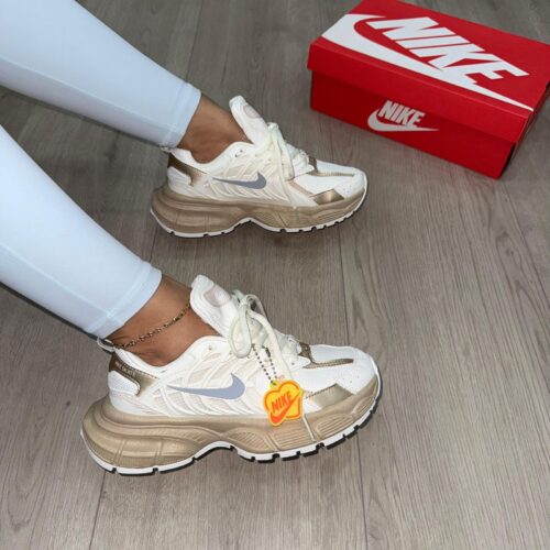 NIKE SKATE BEIGE CAFE
