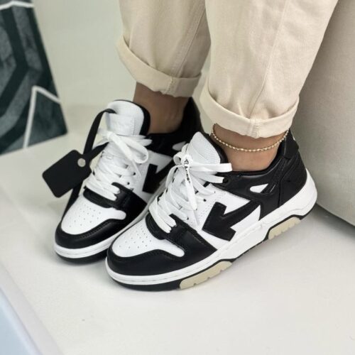OFFWHITE NEGRA BLANCA