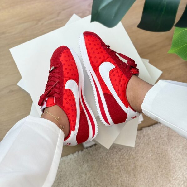 NIKE CORTEZ SAN VALENTIN